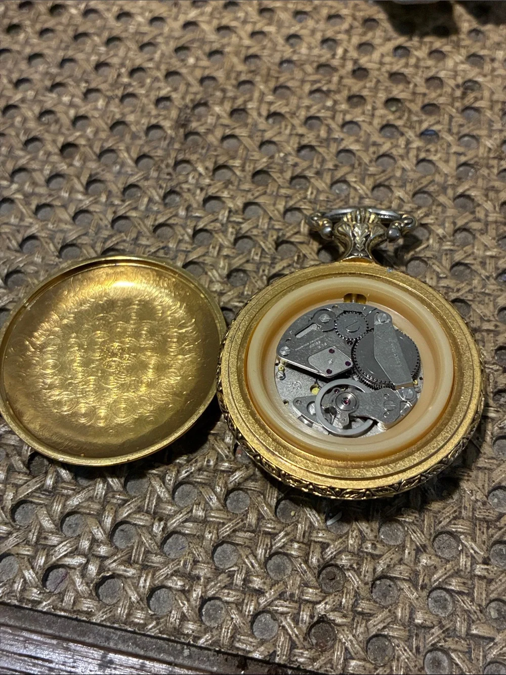 Andre Rivalle Swiss made Accent - Gold/White pocket watch